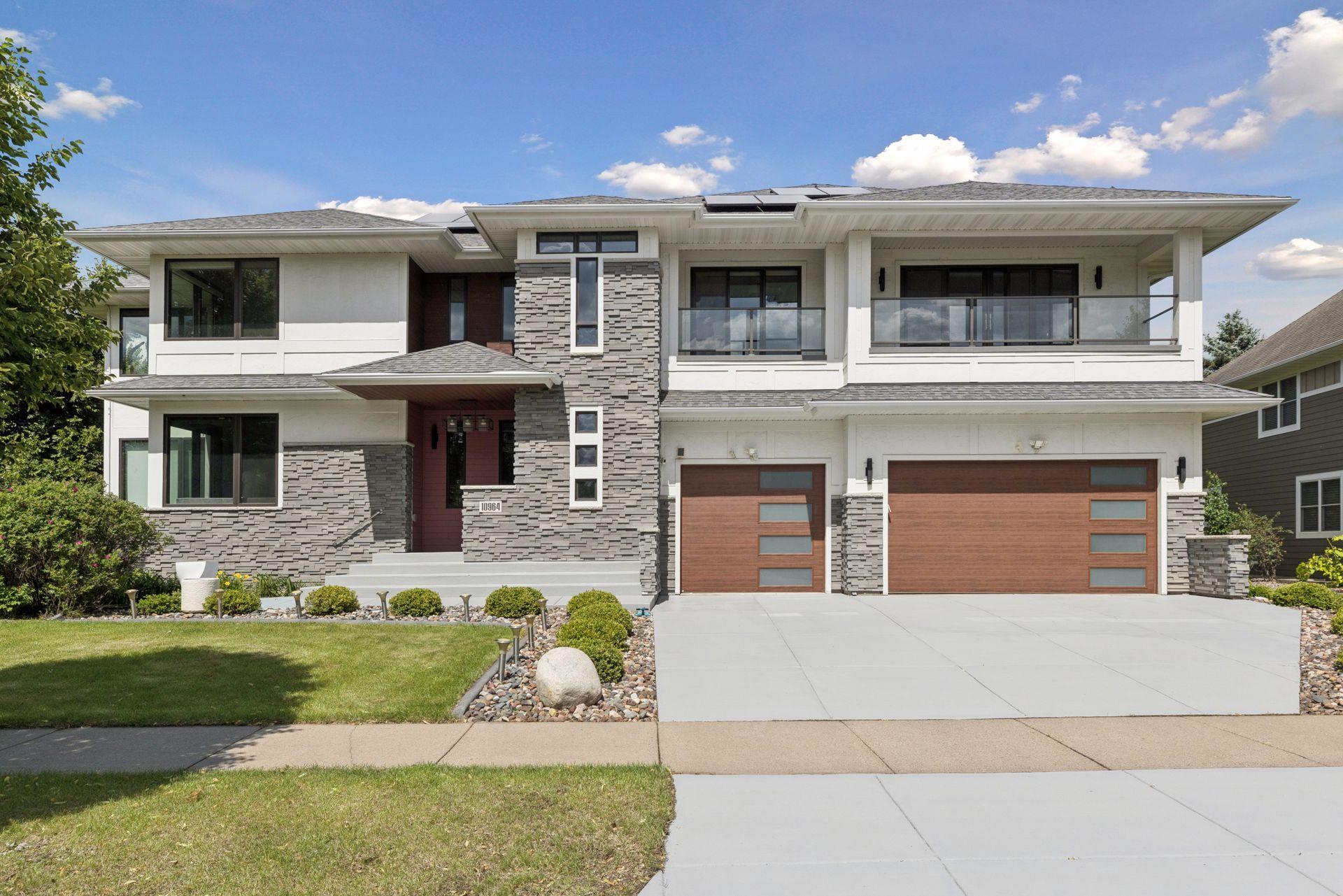 10964 Bentwater Lane
