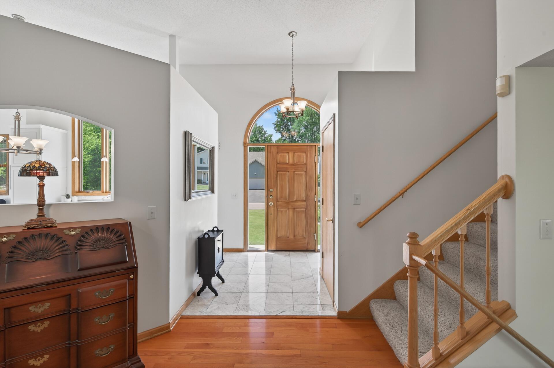 1225 EARLE Way