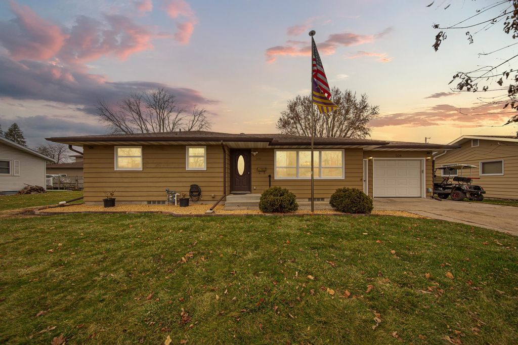 Photo of 508 14th Street NE, Owatonna, MN 55060 (MLS # 6820081)