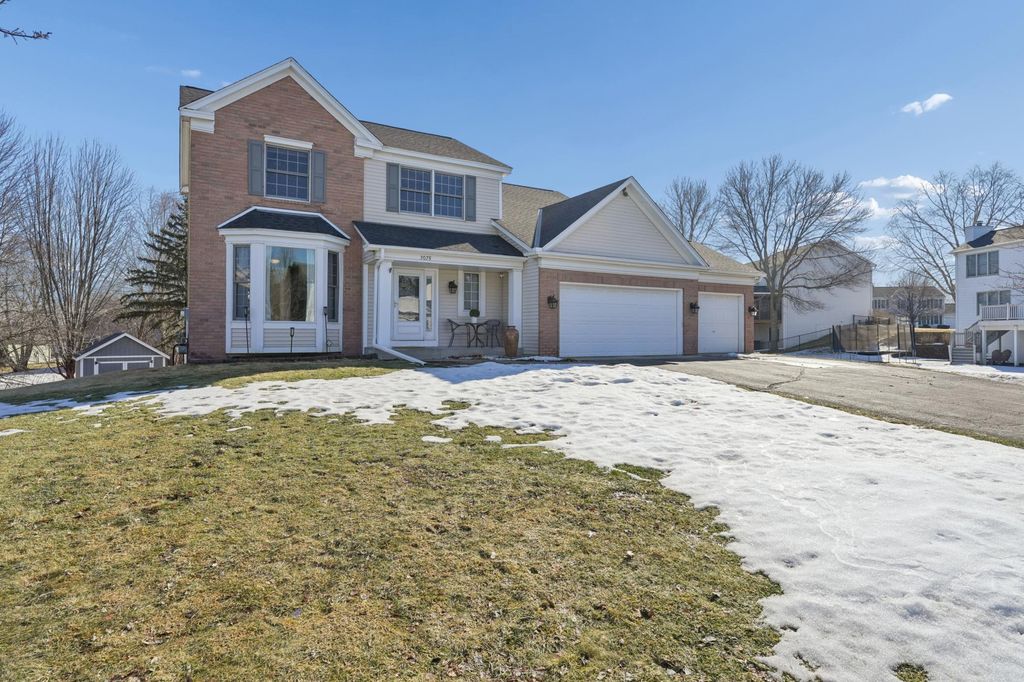Photo of 3075 Copper Oaks Trail, Woodbury, MN 55125 (MLS # 7015022)