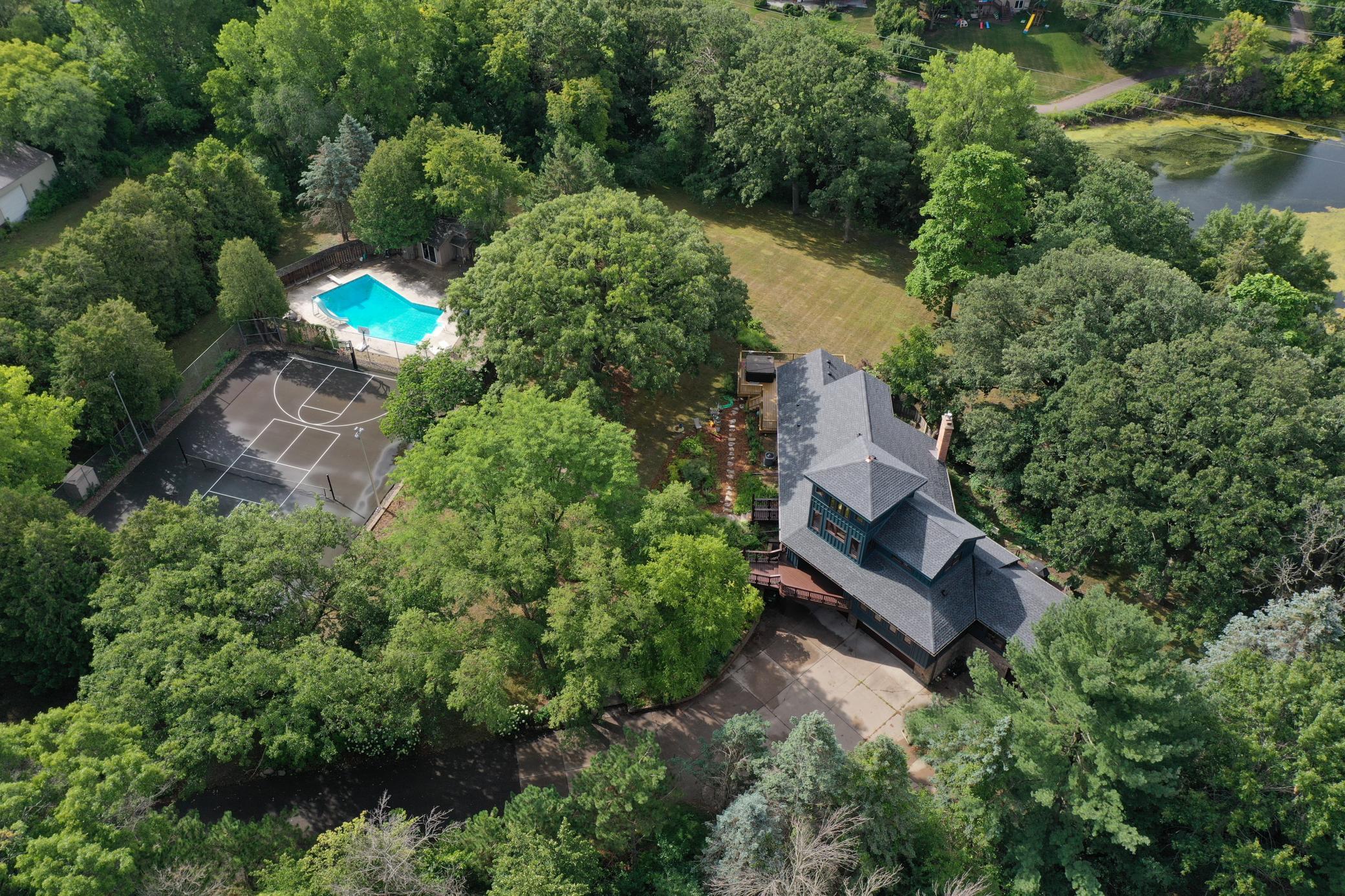 776 Golden Meadow Road