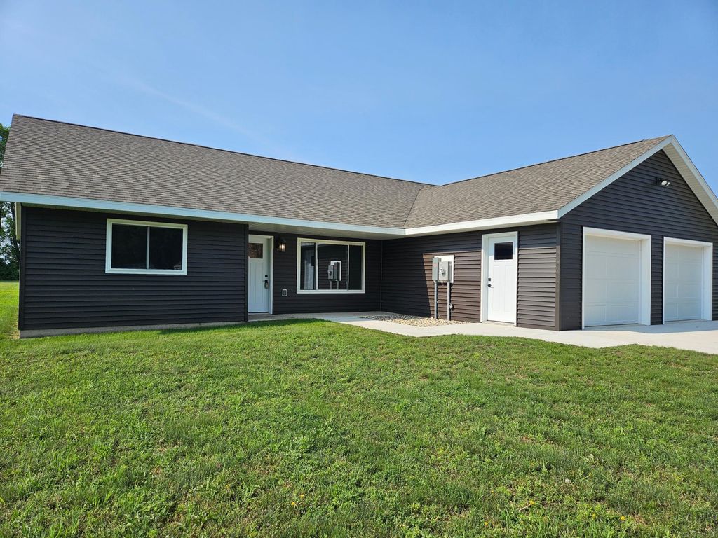Photo of 141 Washington Street, Walnut Grove, MN 56180 (MLS # 7005385)