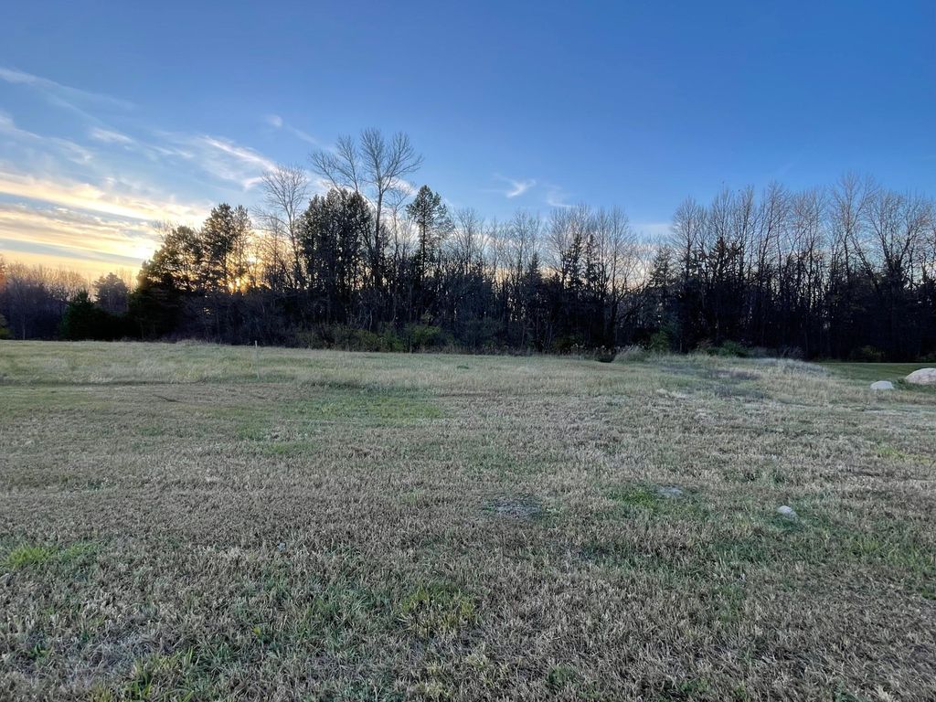 Photo of Lot 4 Block 1 Donway Place NE, Alexandria, MN 56308 (MLS # 7006722)