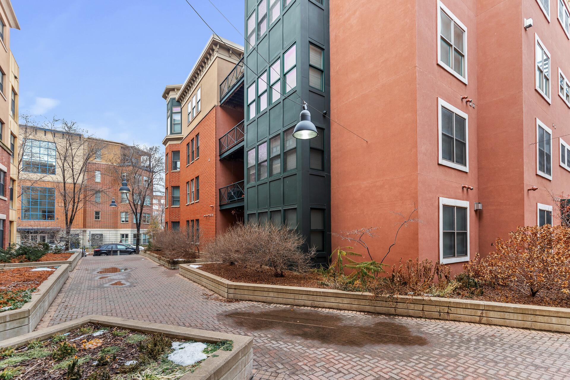 Saint Paul, Minnesota 55101, United States, 1 Bedroom Bedrooms, ,1 BathroomBathrooms,Residential,Active,23792