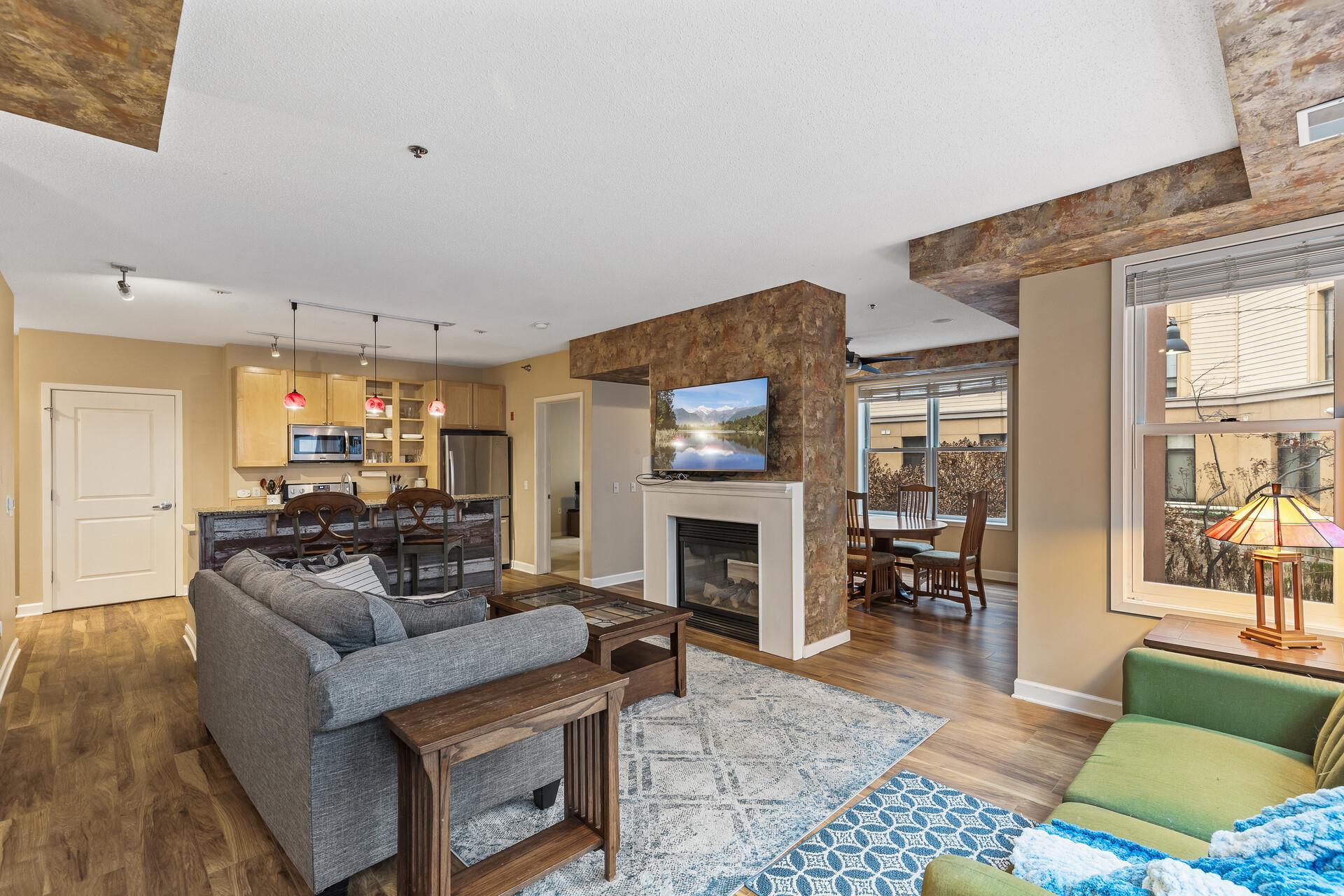 445 Wacouta Street 113
