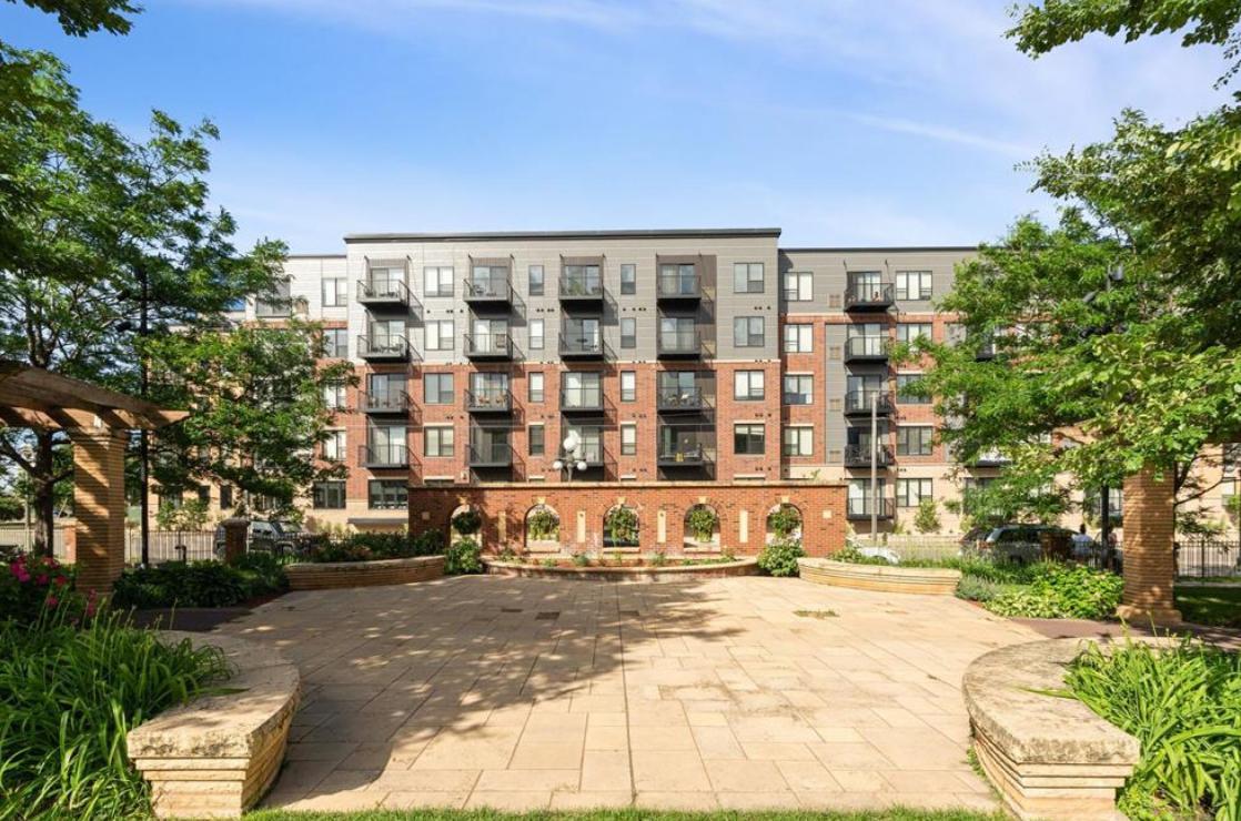 Saint Paul, Minnesota 55101, United States, 1 Bedroom Bedrooms, ,1 BathroomBathrooms,Residential,Active,23792