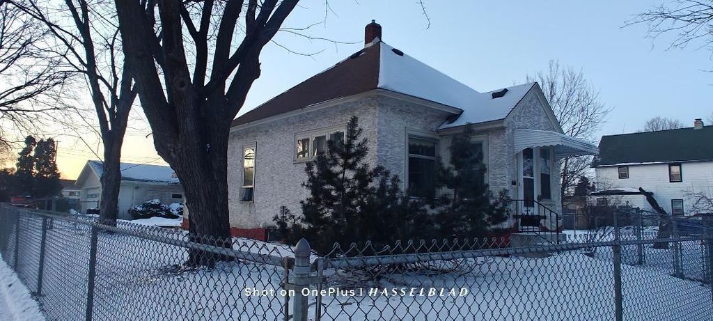 Photo of 2400 Jefferson Street NE, Minneapolis, MN 55418 (MLS # 7010450)