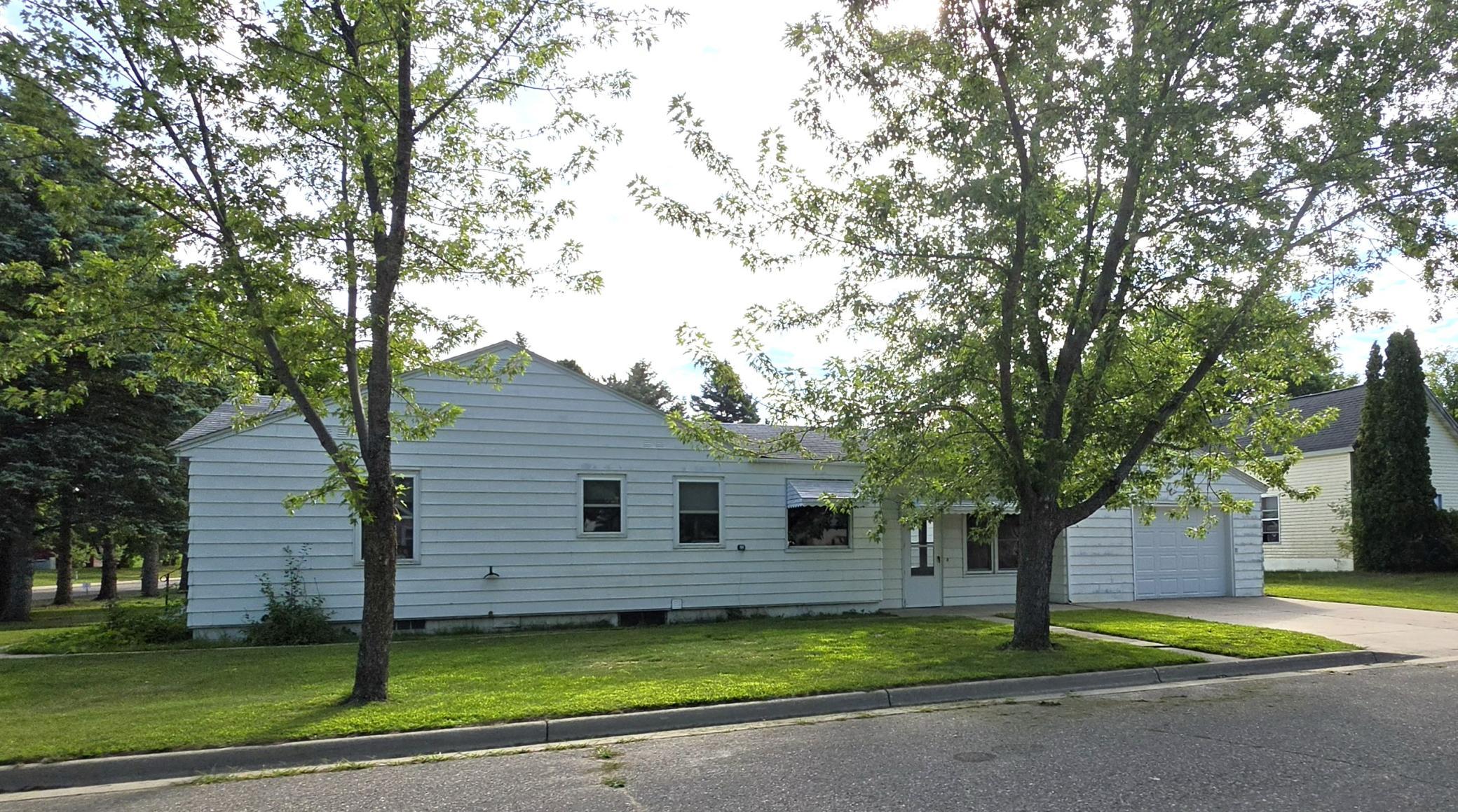 702 Forest Avenue SE