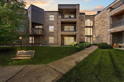 2220 Midland Grove Road 307 Roseville MN 55113