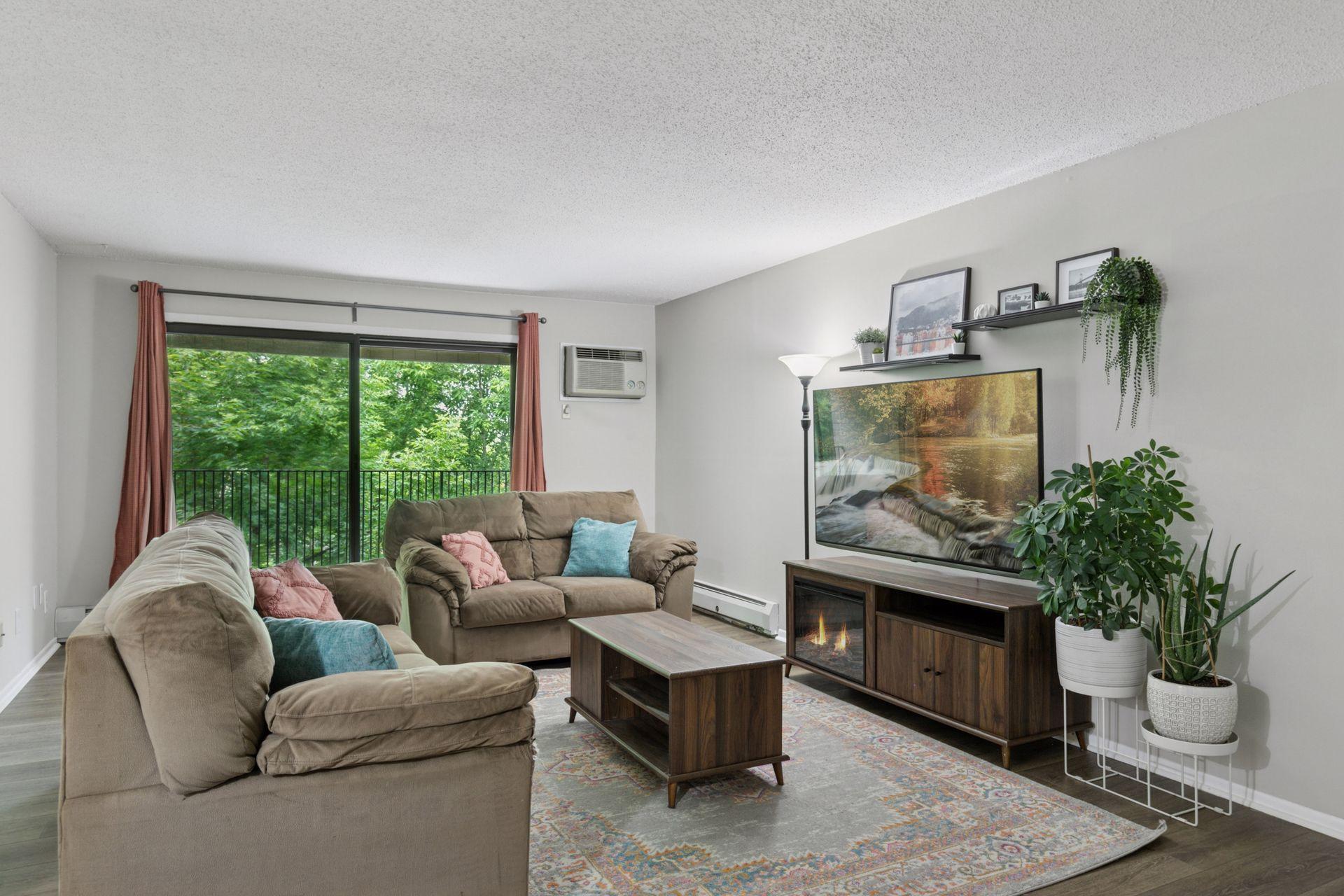 1903 Silver Bell Road 314