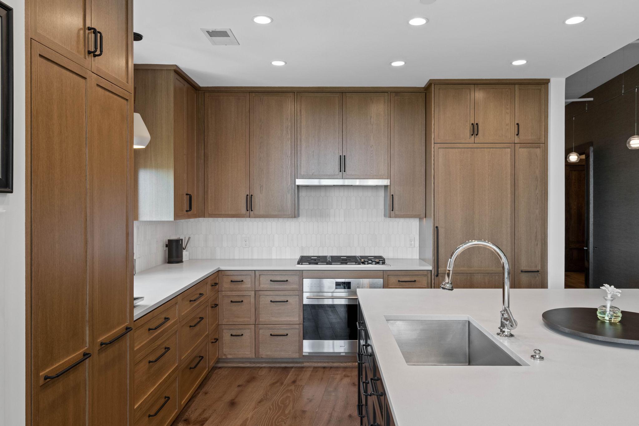 100 2nd Street NE A560