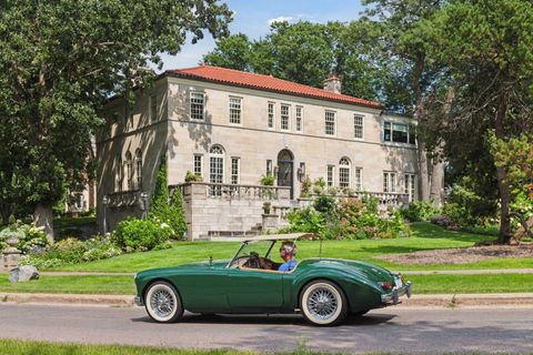 2308 W Lake Of The Isles Parkway Minneapolis MN 55405