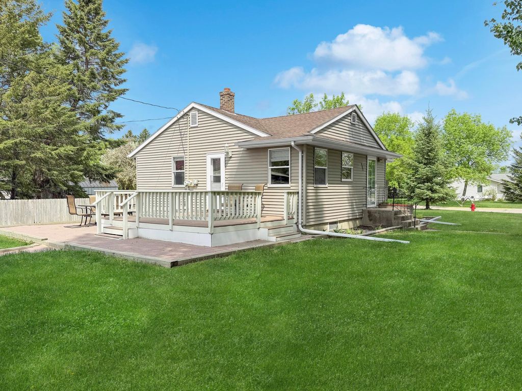 Photo of 402 Chicago Avenue SW, Red Lake Falls, MN 56750 (MLS # 7083926)