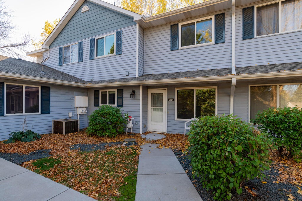 Photo of 7504 12th Street N, Oakdale, MN 55128 (MLS # 7160810)