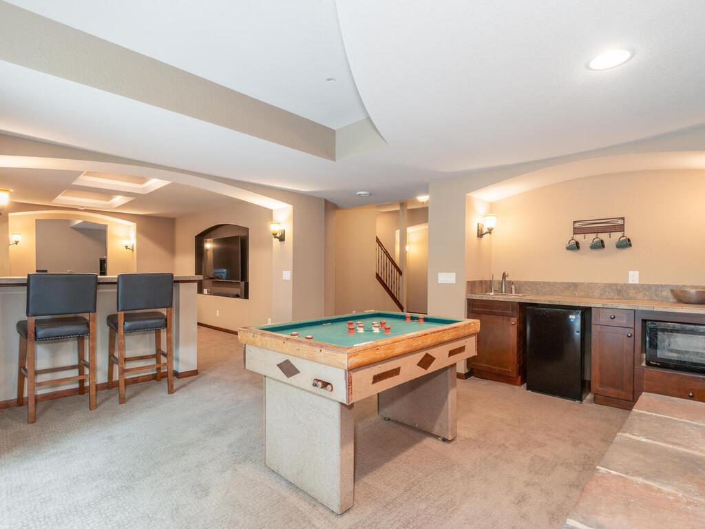 15000 Bridgewater Drive