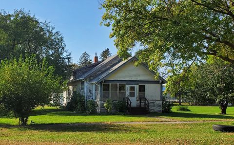 Photo of 209 N Broadway Street, Vesta, MN 56292 (MLS # 6800230)