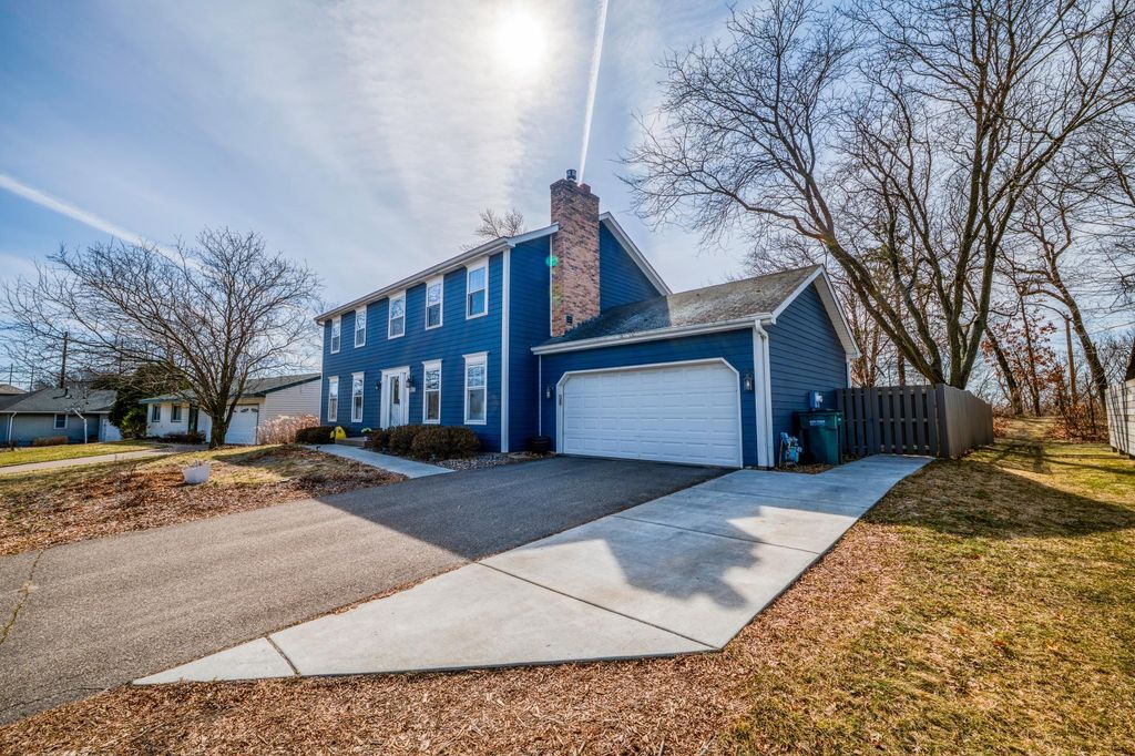 Photo of 1700 Chatham Avenue, Arden Hills, MN 55112 (MLS # 7052677)