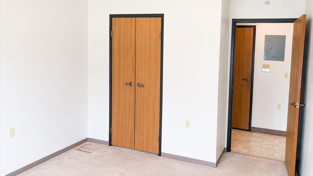 Photo of 1602 Pioneer Court, Thief River Falls, MN 56701 (MLS # 7074006)