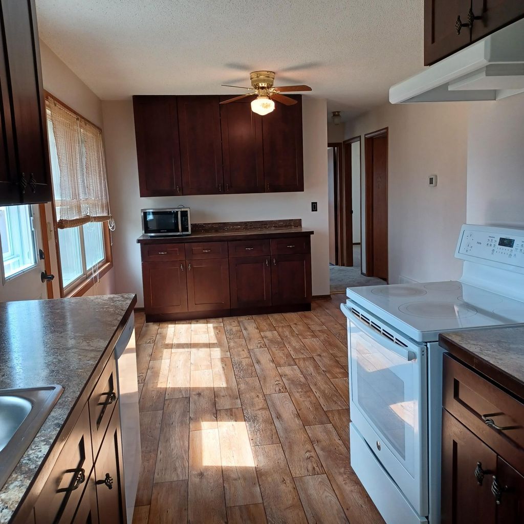 Photo of 11816 Jersey Avenue N, Champlin, MN 55316 (MLS # 7045292)