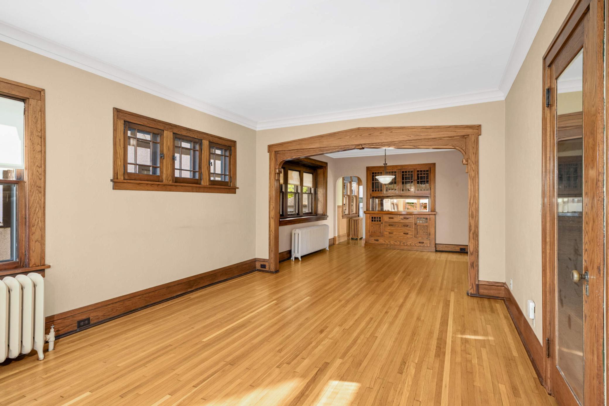 4144 Columbus Avenue