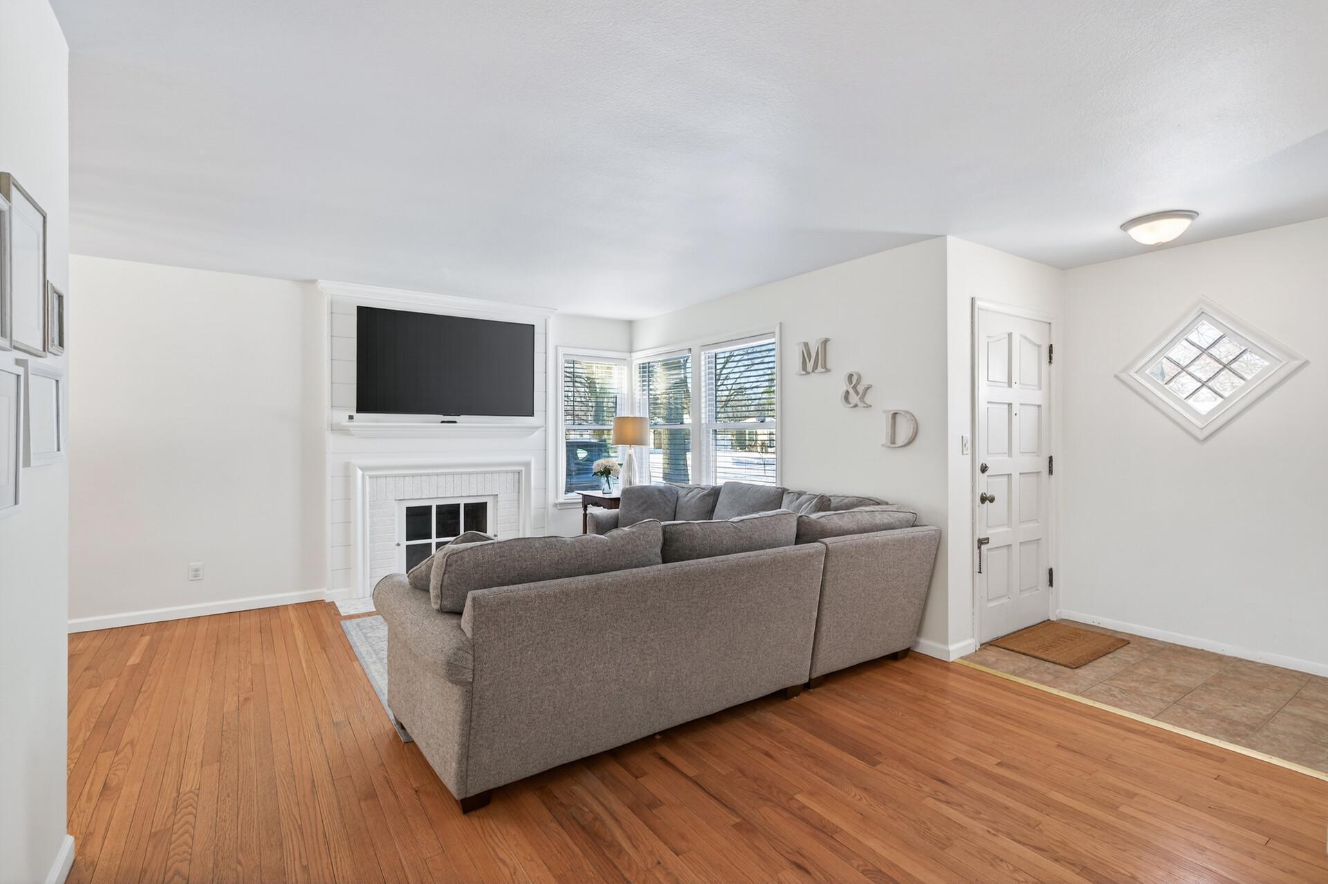 7127 Morgan Avenue S