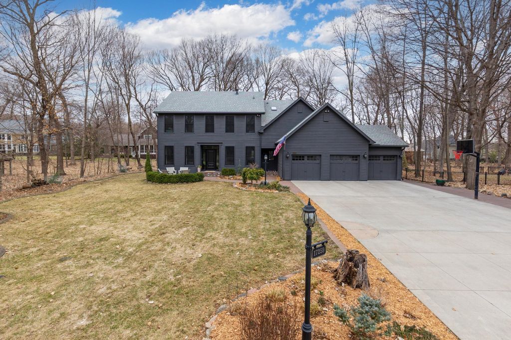 Photo of 17259 Candlewood Parkway, Eden Prairie, MN 55347 (MLS # 7043193)