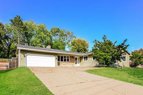 4708 W 102nd Street Bloomington MN 55437