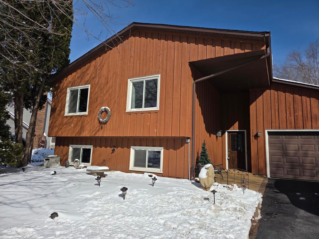 Photo of 13813 James Avenue S, Burnsville, MN 55337 (MLS # 7024706)