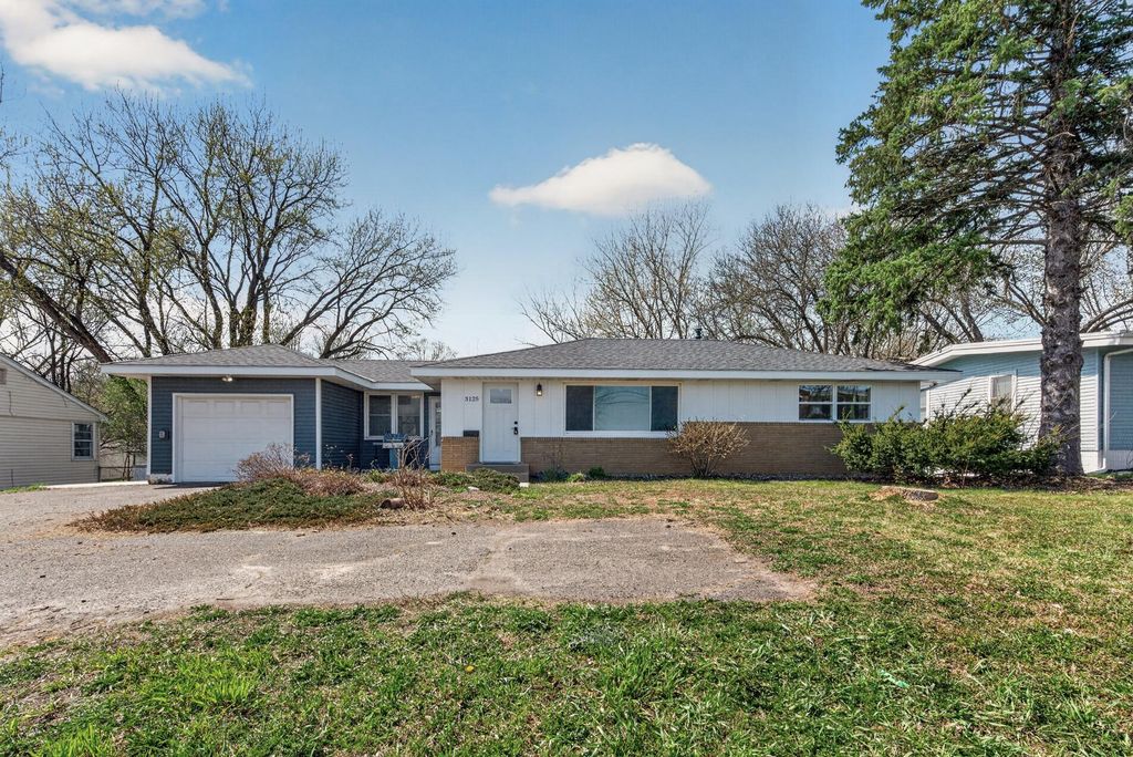 Photo of 3125 Winnetka Avenue N, Crystal, MN 55427 (MLS # 7061071)