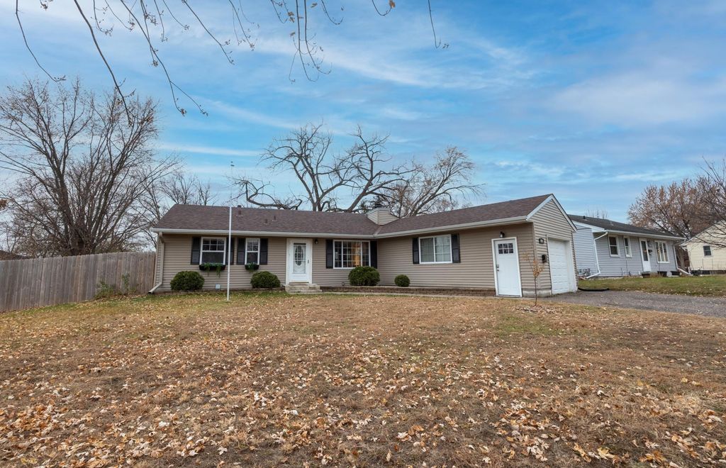 Photo of 7825 58th Place N, Crystal, MN 55428 (MLS # 6819822)