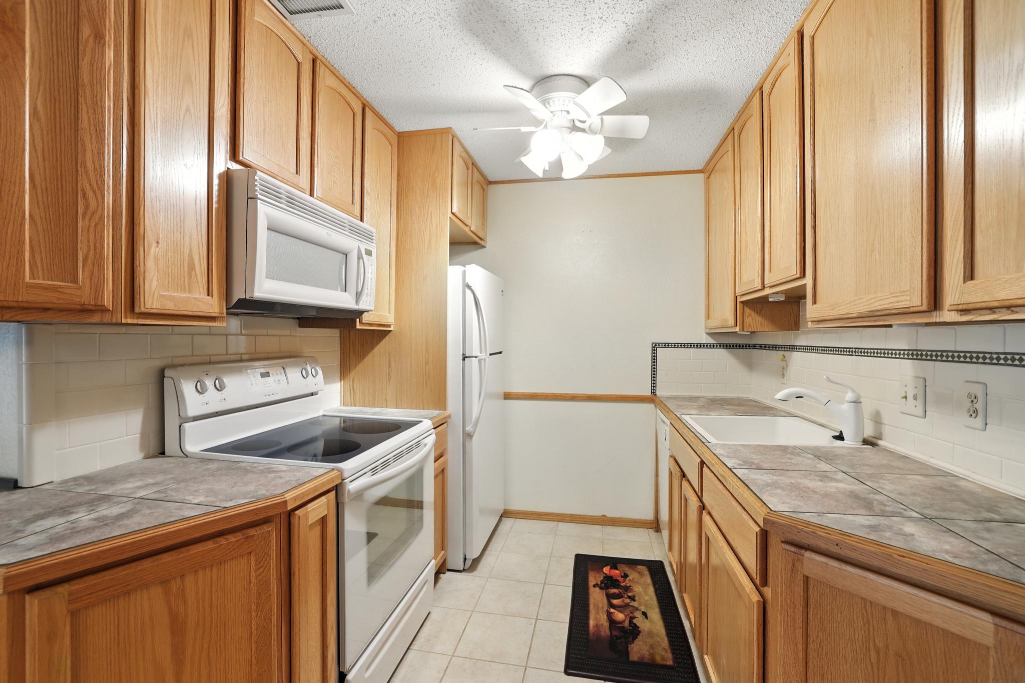 4 Pine Tree Drive 233