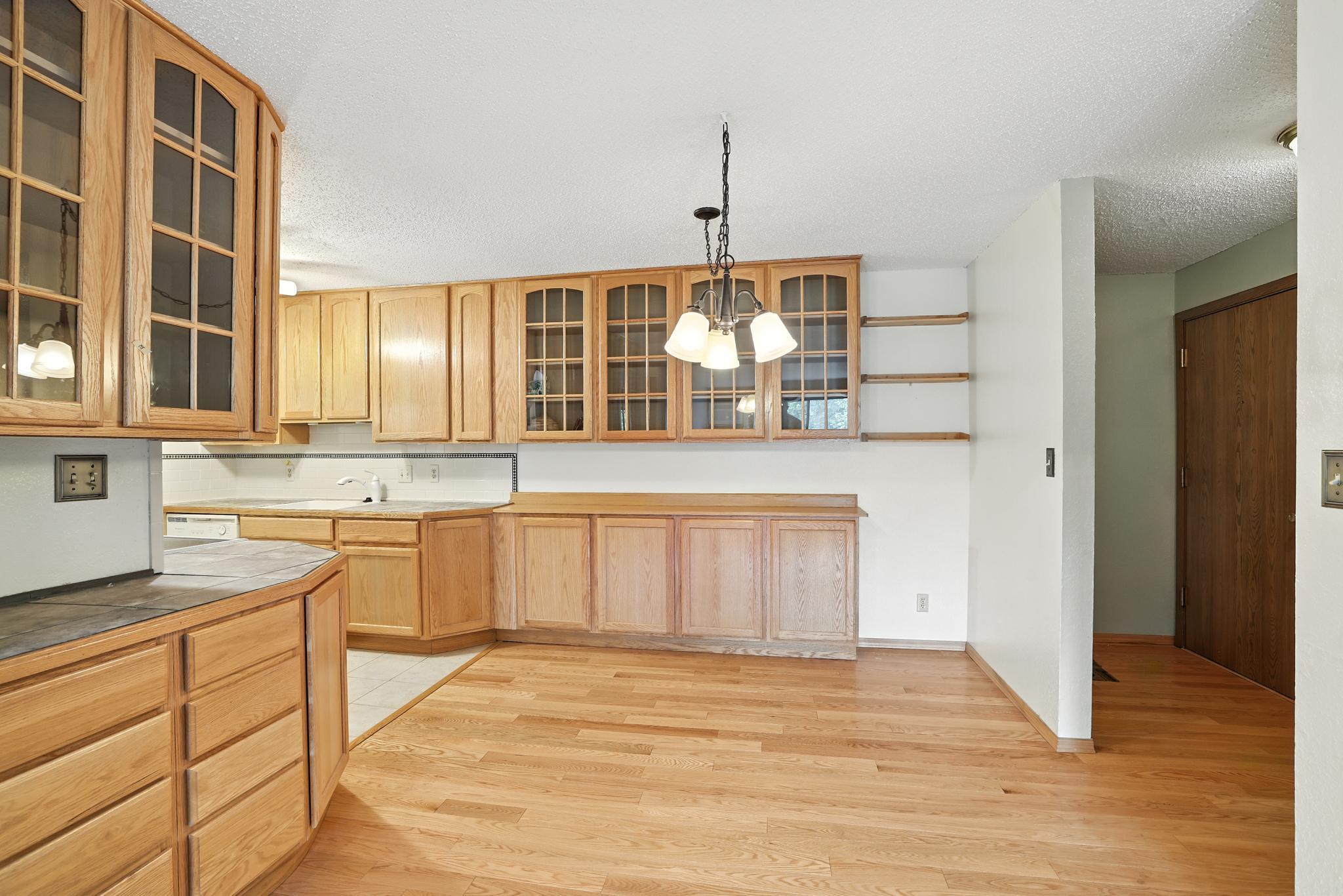 4 Pine Tree Drive 233