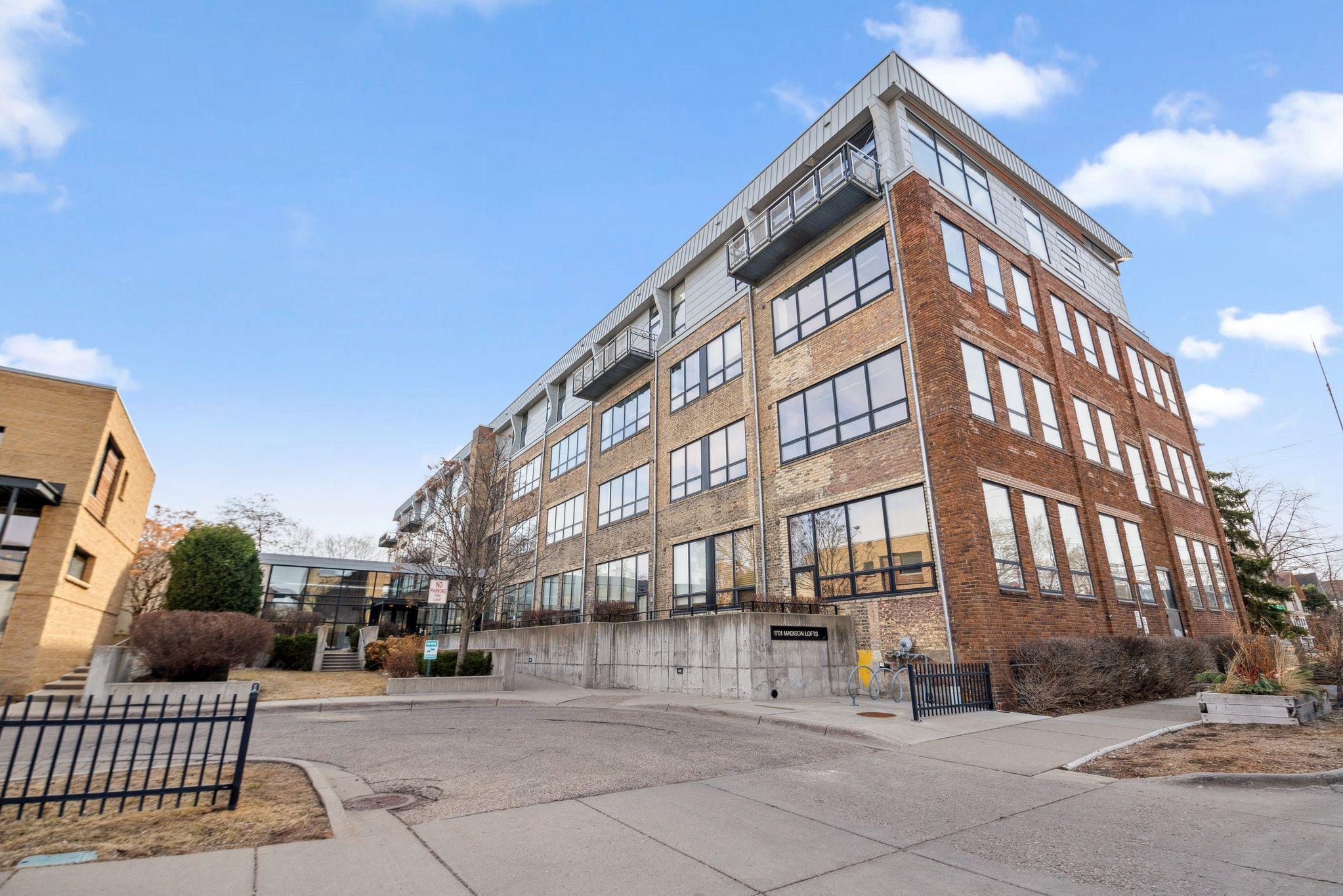 1701 Madison Street NE 309