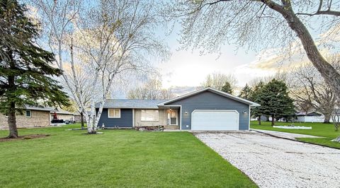Photo of 111 Buckeye Drive, Montevideo, MN 56265 (MLS # 7066577)