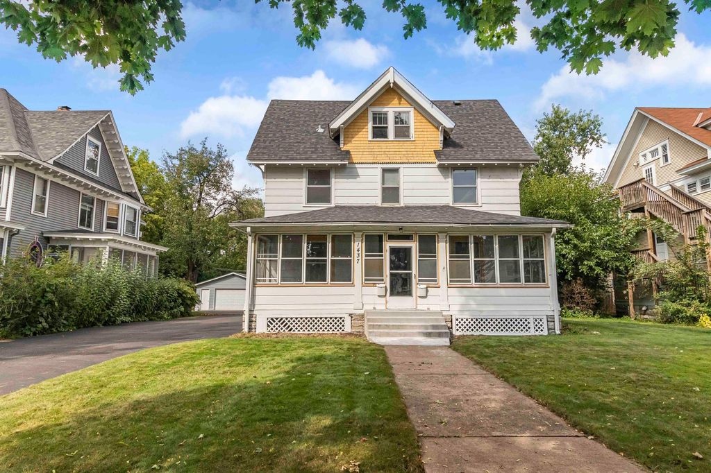 Photo of 1437 Englewood Avenue, Saint Paul, MN 55104 (MLS # 7017287)