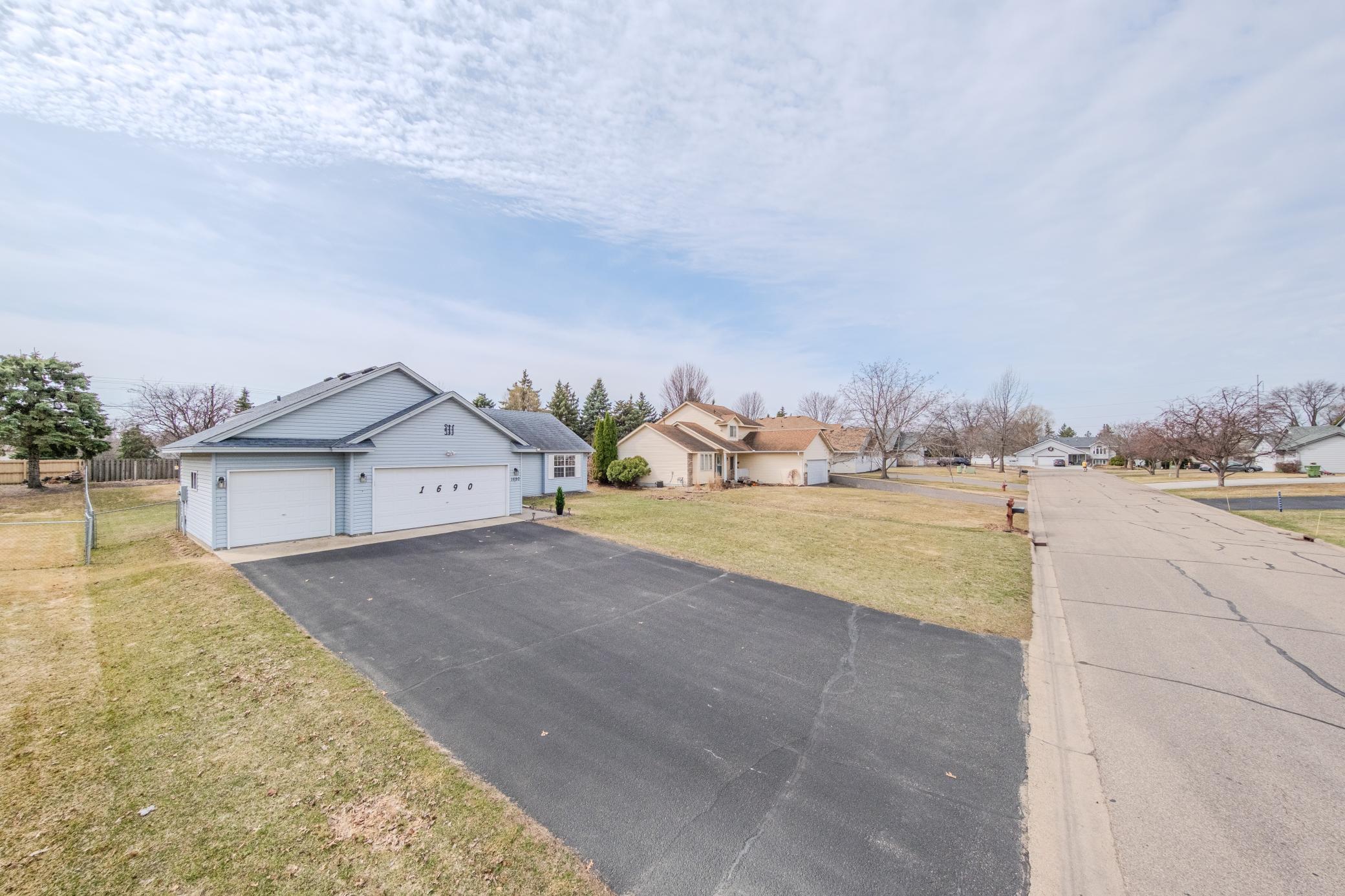 1690 125th Lane NE