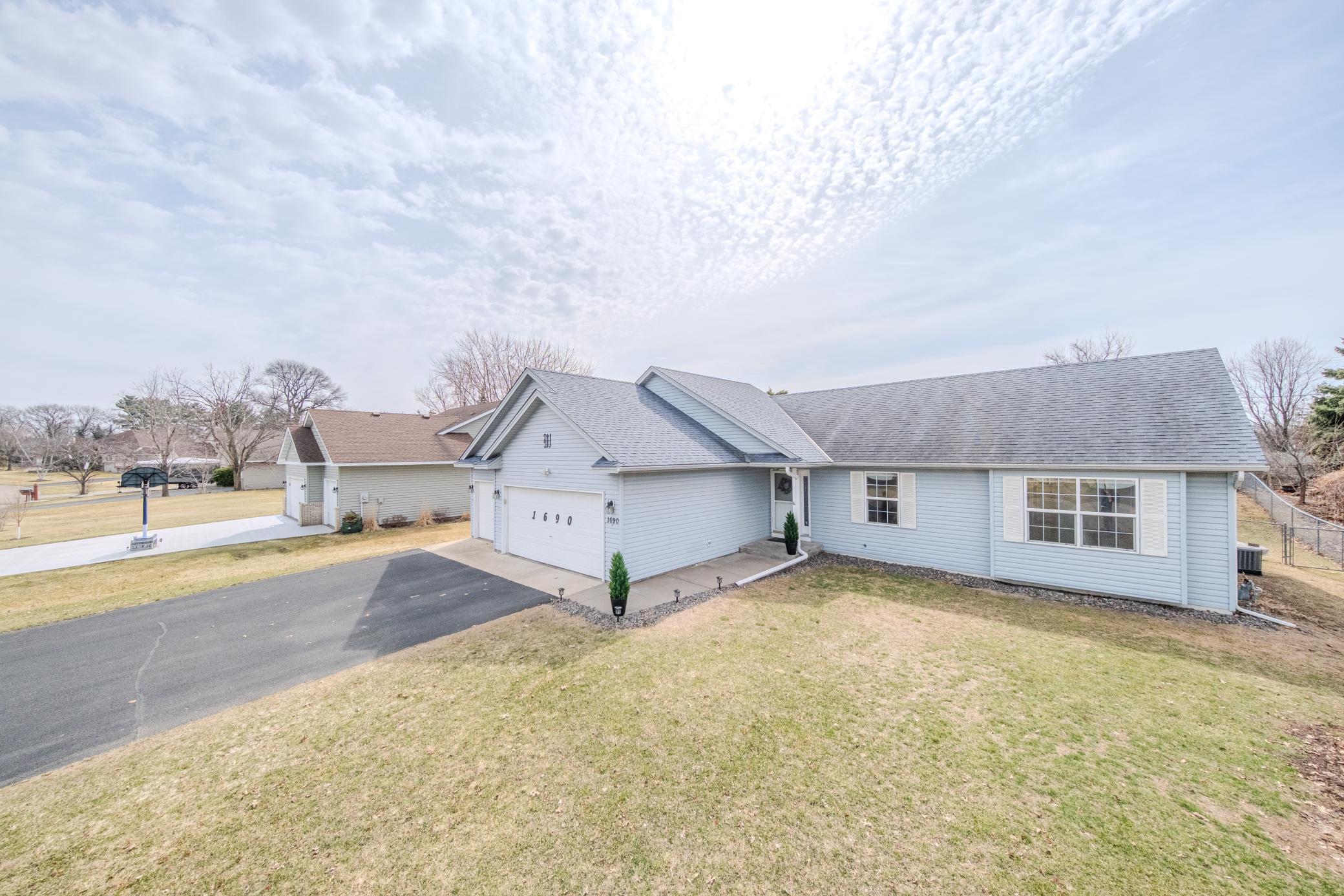 1690 125th Lane NE