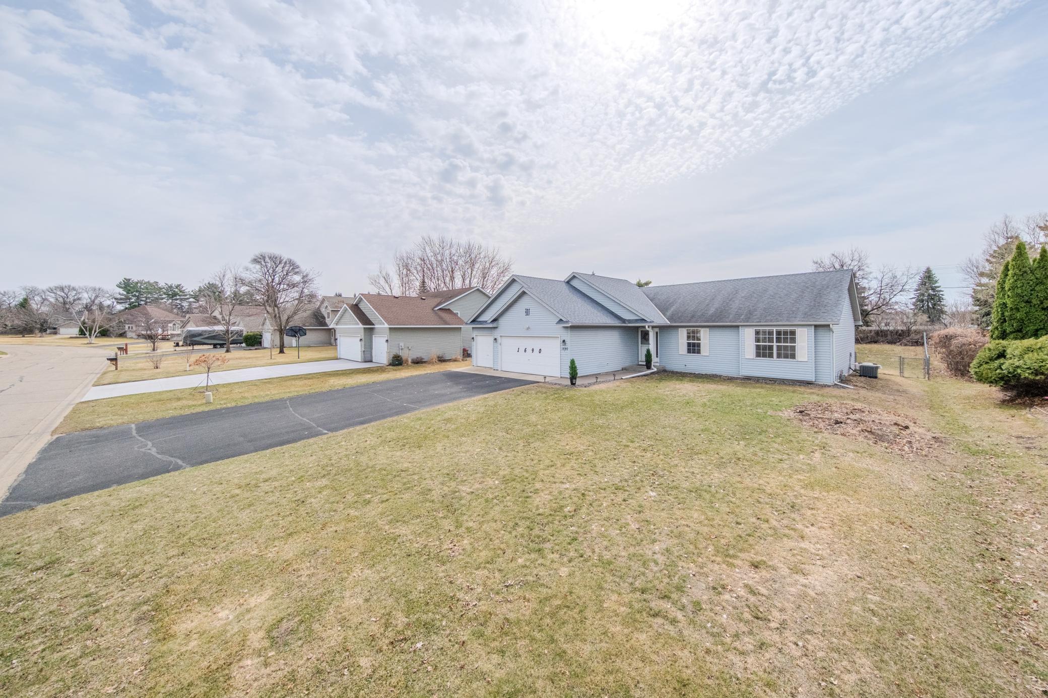 1690 125th Lane NE