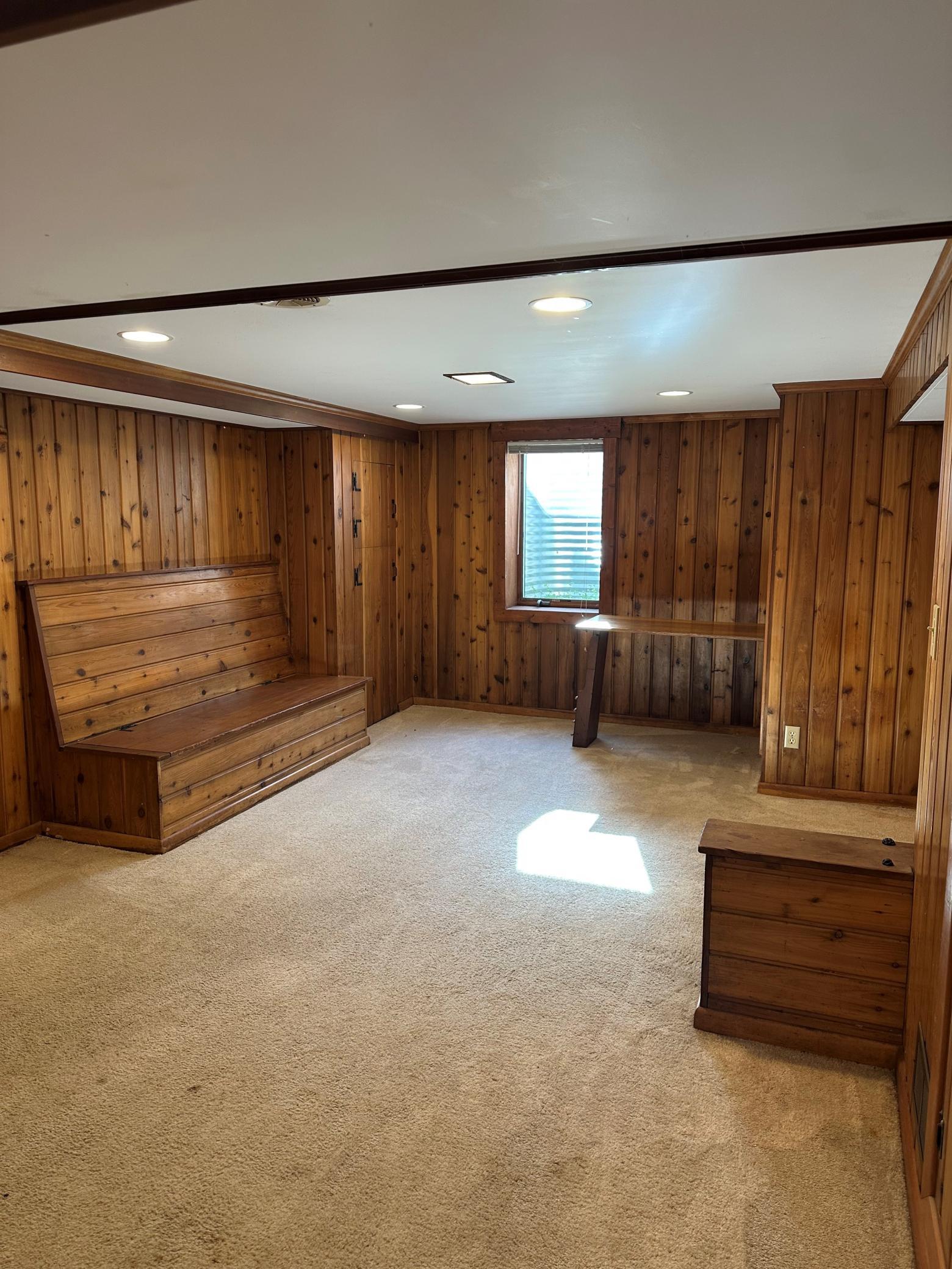 3024 Aquila Avenue S