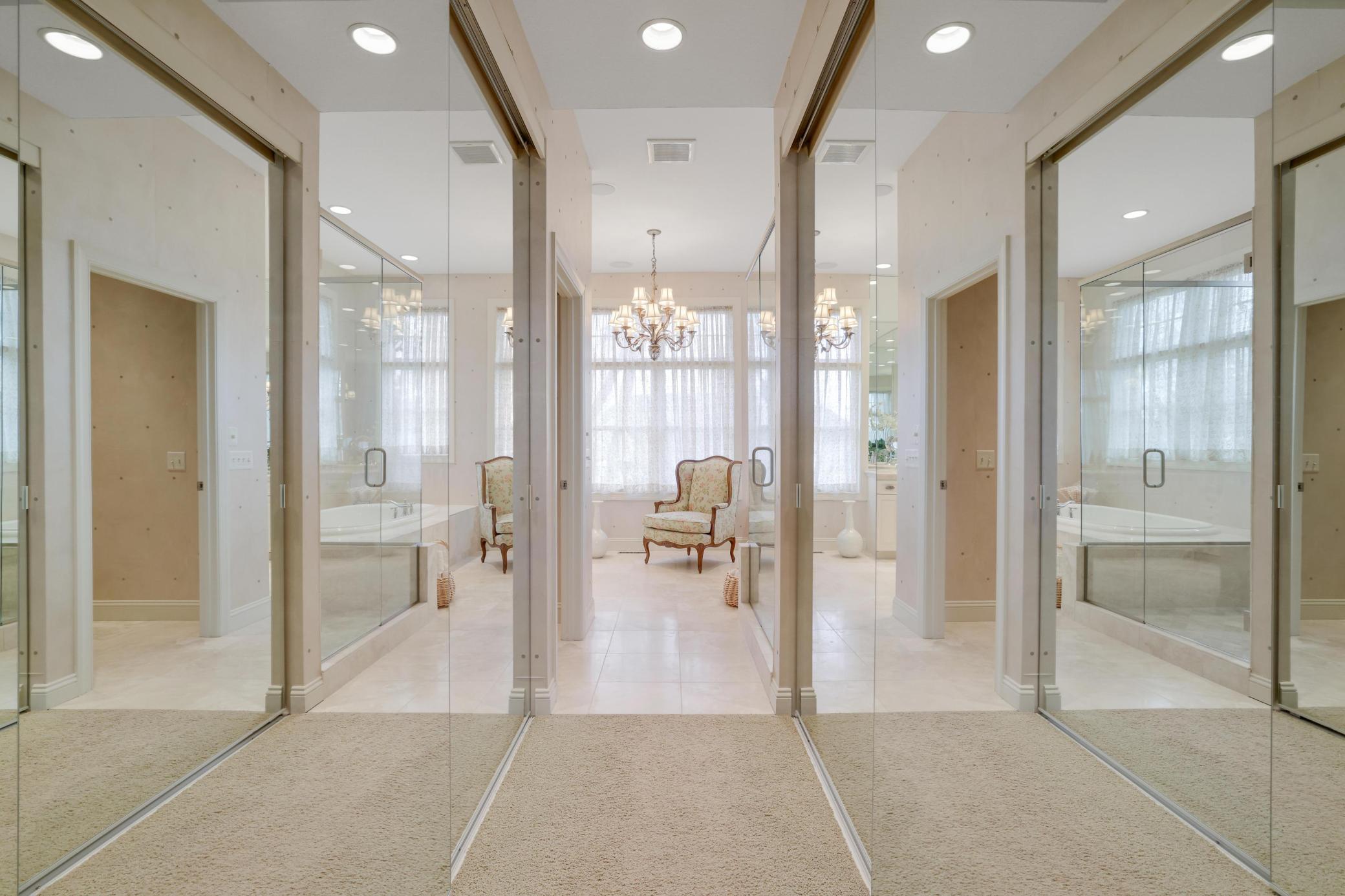 Eden Prairie, Minnesota, 55347, United States, 4 Bedrooms Bedrooms, ,4 BathroomsBathrooms,Residential,Active,2035660