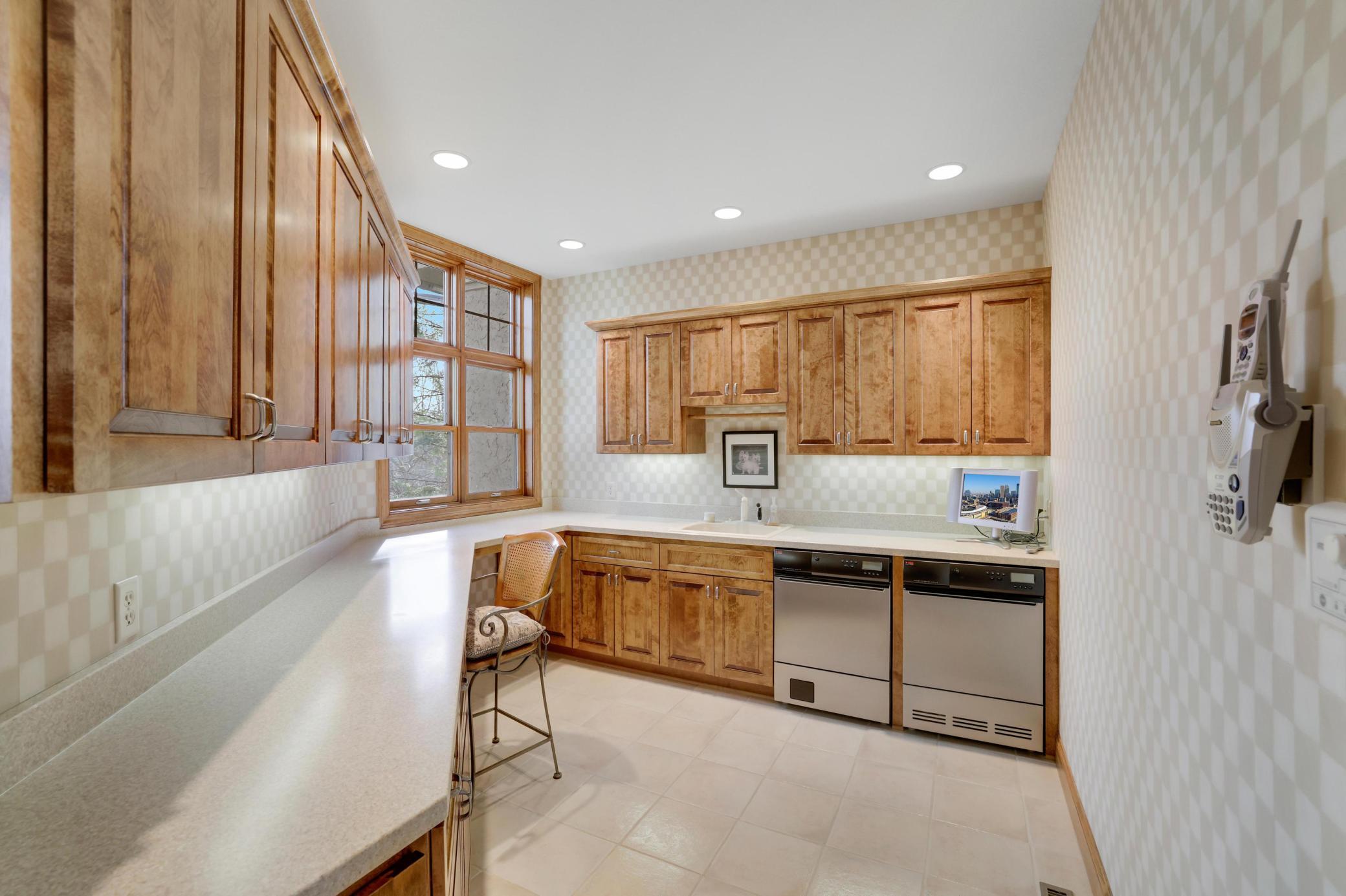 Eden Prairie, Minnesota, 55347, United States, 4 Bedrooms Bedrooms, ,4 BathroomsBathrooms,Residential,Active,2035660
