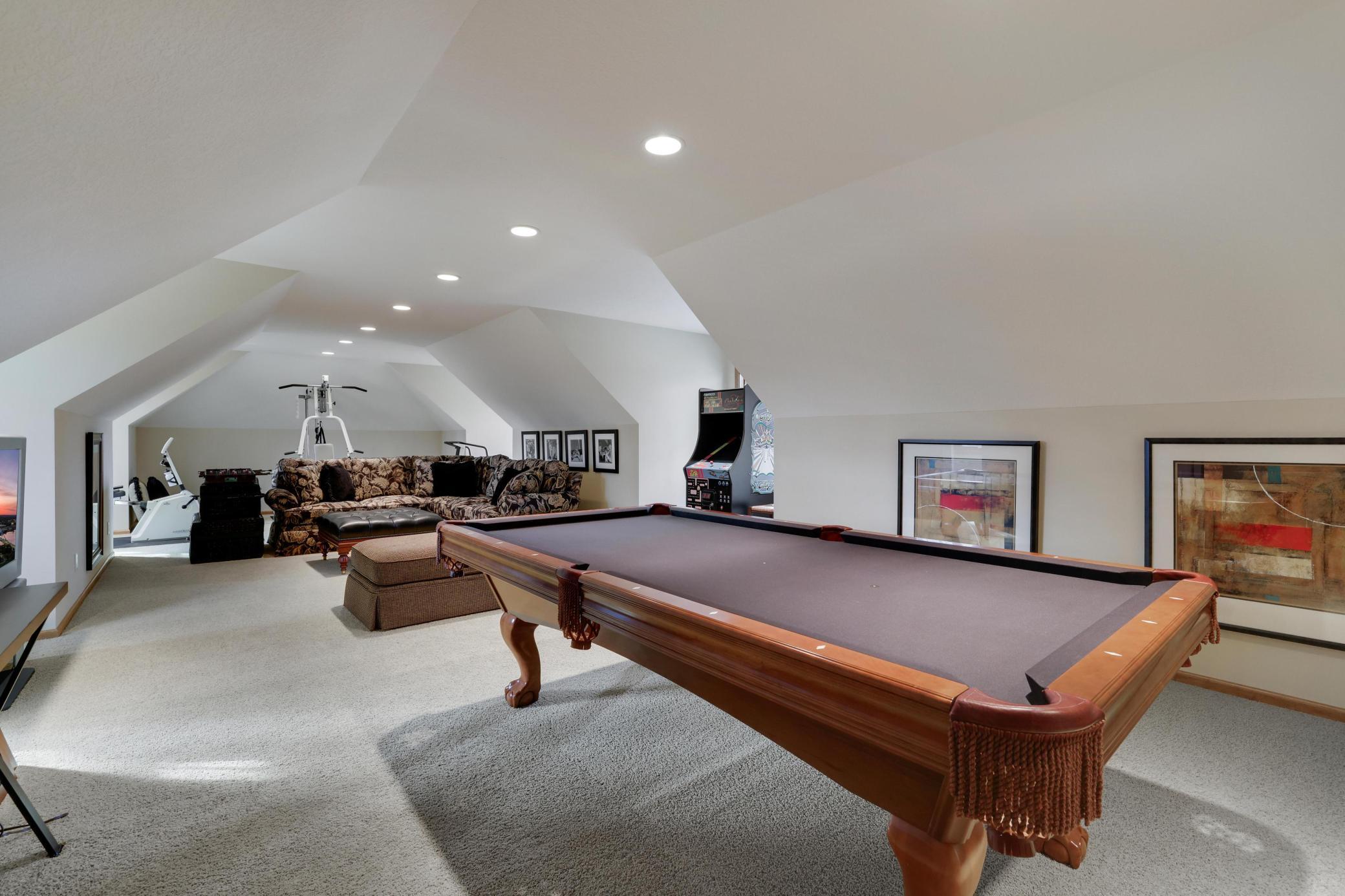 Eden Prairie, Minnesota, 55347, United States, 4 Bedrooms Bedrooms, ,4 BathroomsBathrooms,Residential,Active,2035660