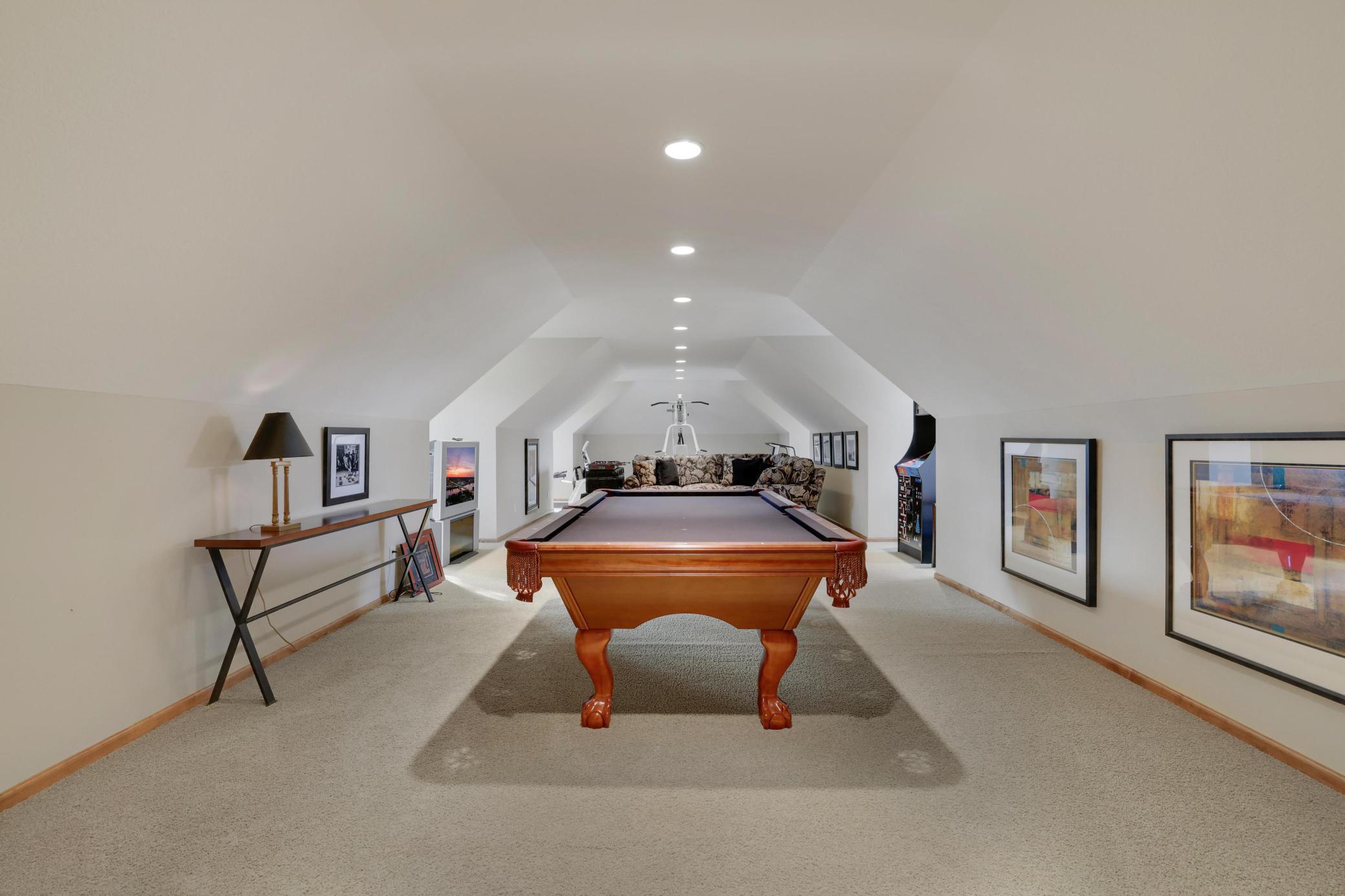 Eden Prairie, Minnesota, 55347, United States, 4 Bedrooms Bedrooms, ,4 BathroomsBathrooms,Residential,Active,2035660