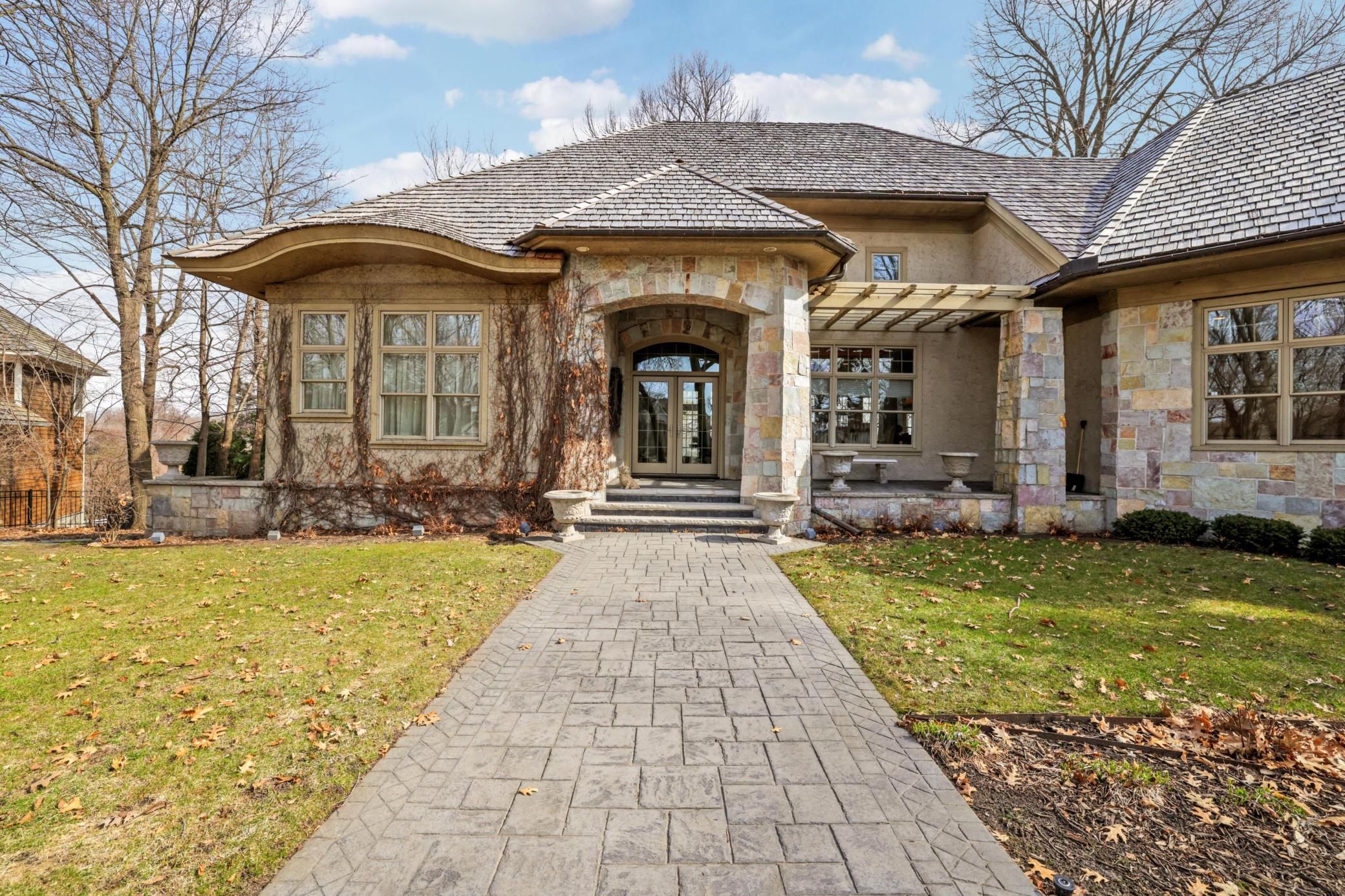 Eden Prairie, Minnesota, 55347, United States, 4 Bedrooms Bedrooms, ,4 BathroomsBathrooms,Residential,Active,2035660