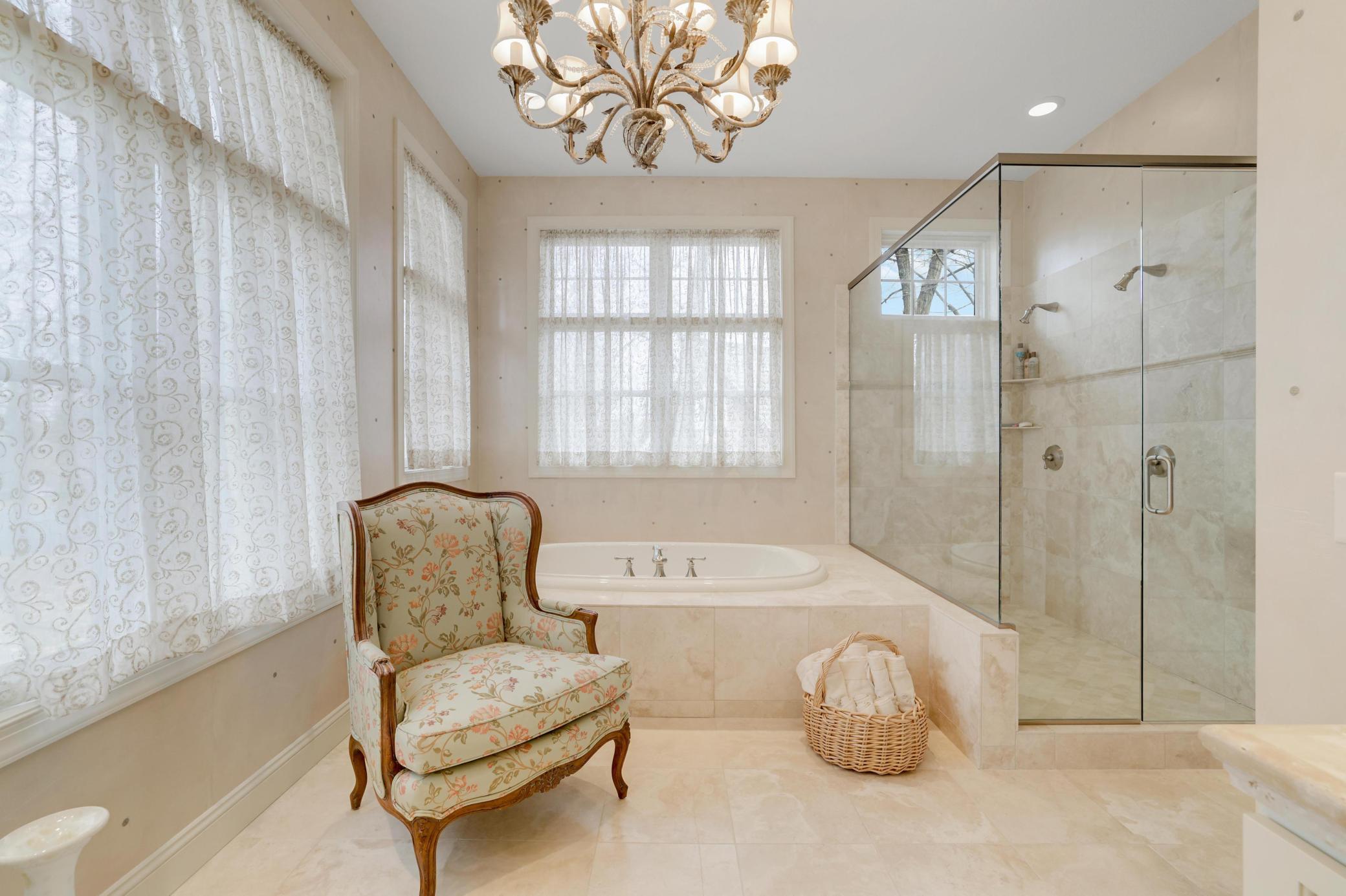 Eden Prairie, Minnesota, 55347, United States, 4 Bedrooms Bedrooms, ,4 BathroomsBathrooms,Residential,Active,2035660
