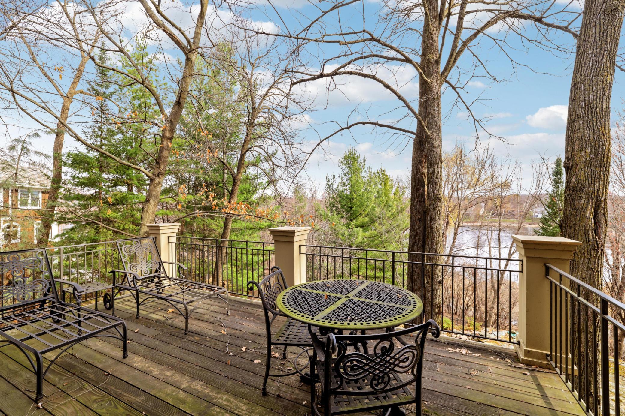 Eden Prairie, Minnesota, 55347, United States, 4 Bedrooms Bedrooms, ,4 BathroomsBathrooms,Residential,Active,2035660