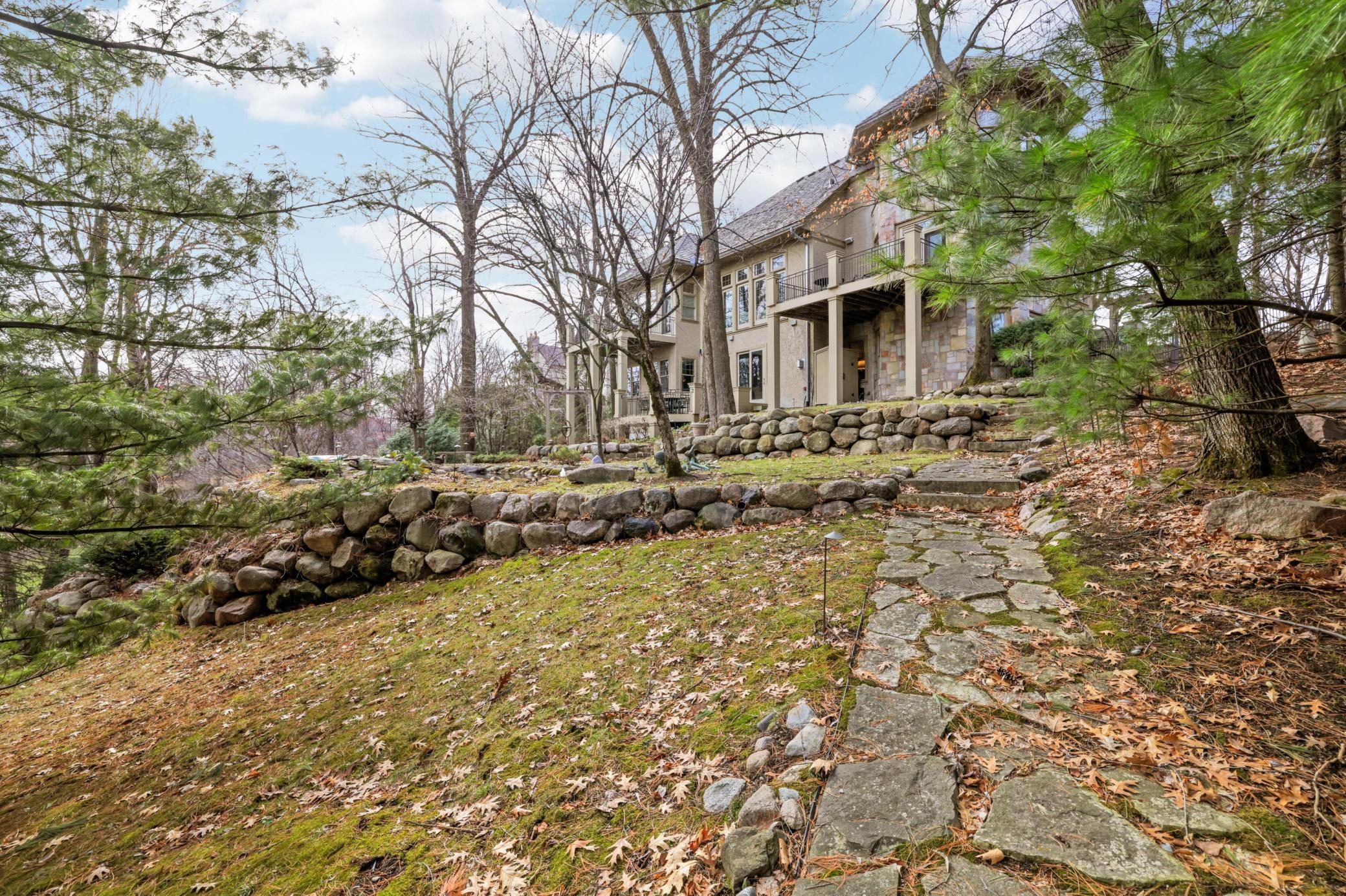 Eden Prairie, Minnesota, 55347, United States, 4 Bedrooms Bedrooms, ,4 BathroomsBathrooms,Residential,Active,2035660