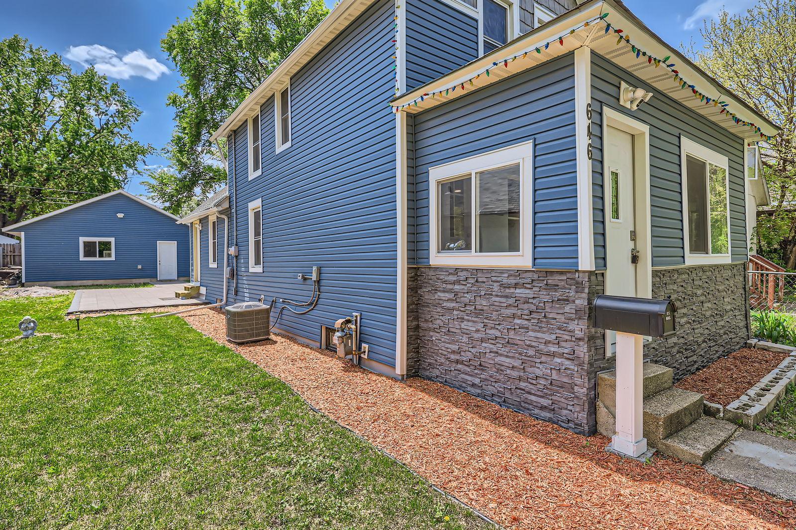 646 Van Buren Avenue