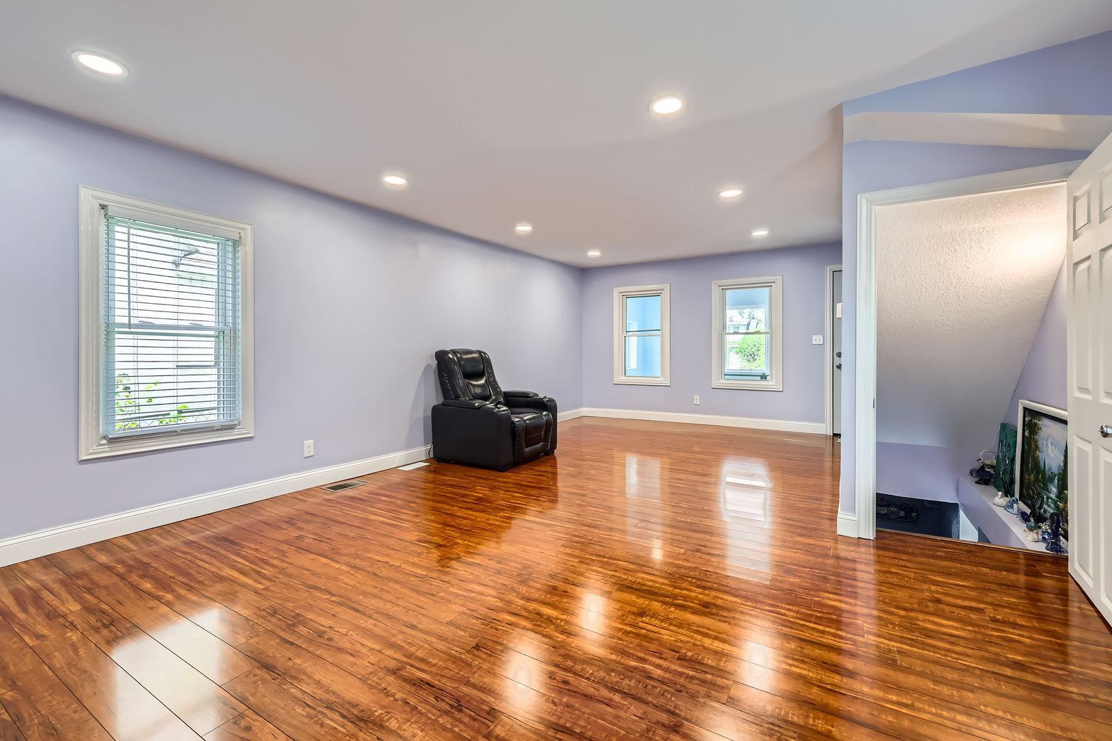 646 Van Buren Avenue