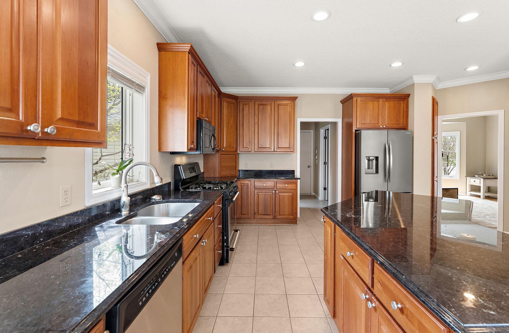 9677 Jonathan Lane